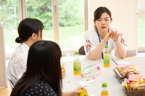 在学生・卒業生との交流