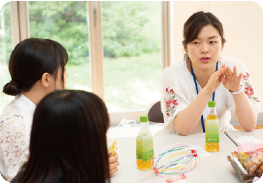 在学生・卒業生との交流